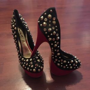 Gold Studded, Red & Black Heels 👠